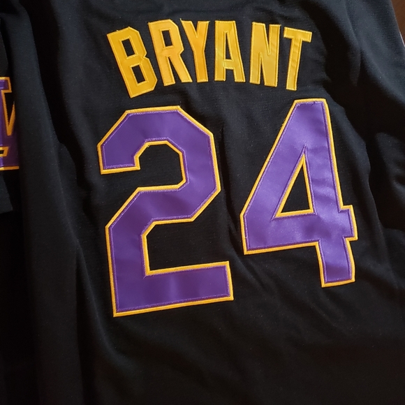 Men's jersey never worn. Dodgers 24 Kobe Bryant - Picture 2 of 2
